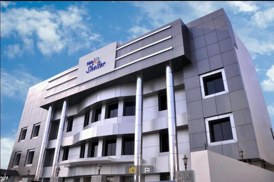 Shelter Hotel Lucknow Extérieur photo