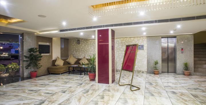 Shelter Hotel Lucknow Extérieur photo