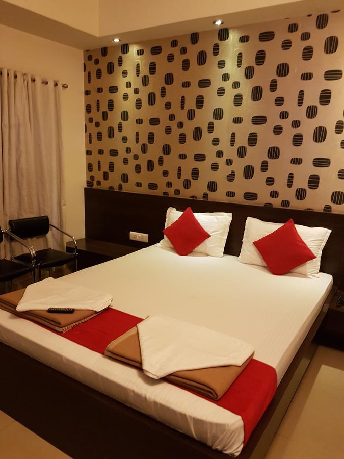 Shelter Hotel Lucknow Extérieur photo